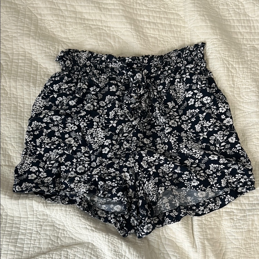 Hollister Black and White High Waist Shorts with Floral Print